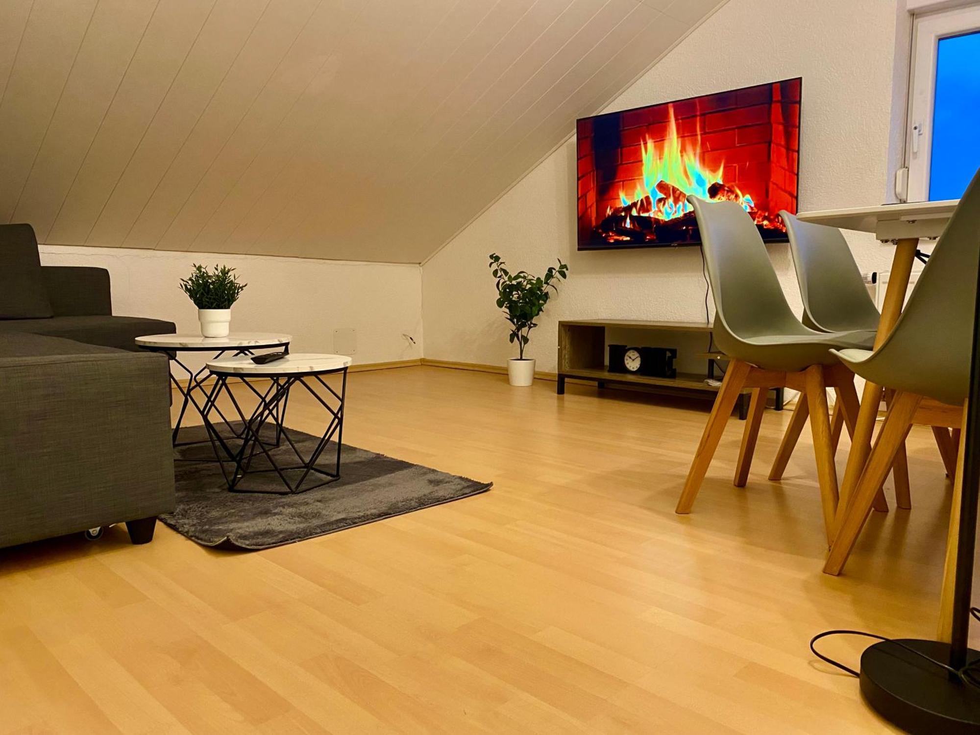 Deluxe Business Suite Mit Netflix Premium & Parkplatz, Zentral Zu Audi & Schwarz Gruppe With 2 Bedrooms Bad Friedrichshall Exterior photo